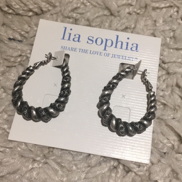 Lia Sophia Jewelry - NWT - Lia Sophia twist hoop earrings Lia Sophia Jewelry - NWT - Lia Sophia twist hoop earrings